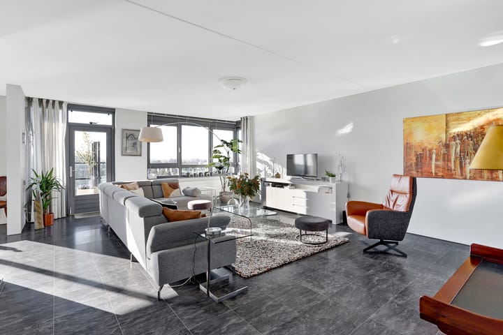 Photo 6 of Willem van Leusdenlaan 69