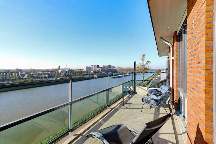 Photo 15 of Willem van Leusdenlaan 69