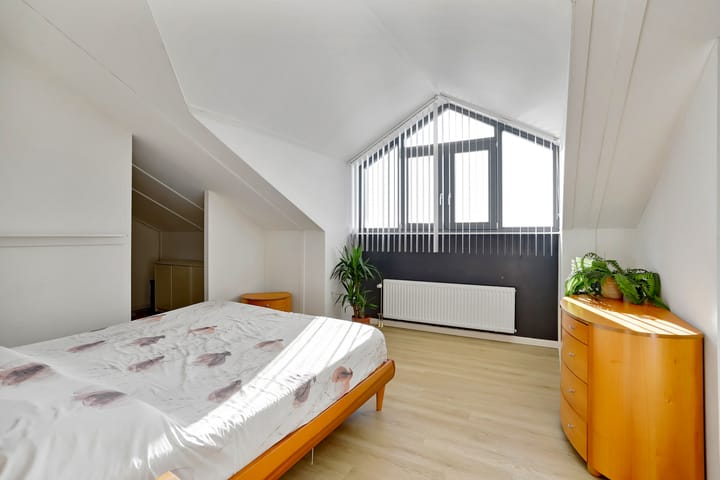 Photo 39 of Willem van Leusdenlaan 69