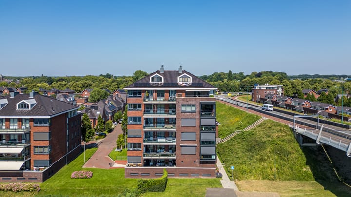 Photo 63 of Willem van Leusdenlaan 69