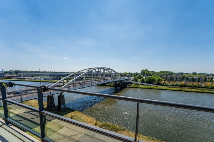 Photo 65 of Willem van Leusdenlaan 69