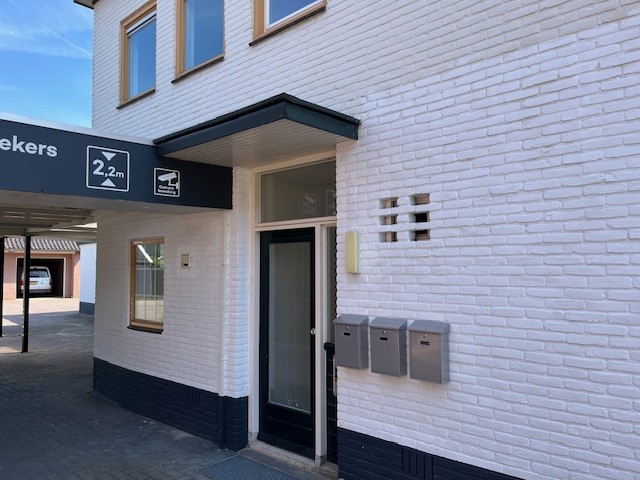 Bekijk foto 2 van Eibergsestraat 60