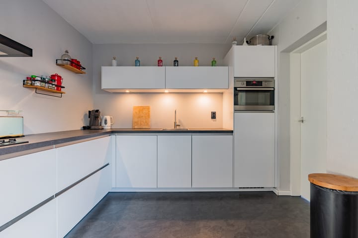 Photo 13 of Nicolaas Oostinghweg 19