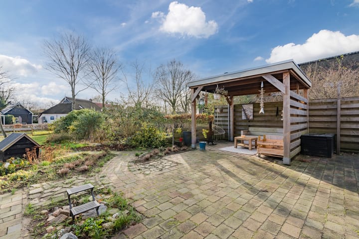 Photo 33 of Nicolaas Oostinghweg 19