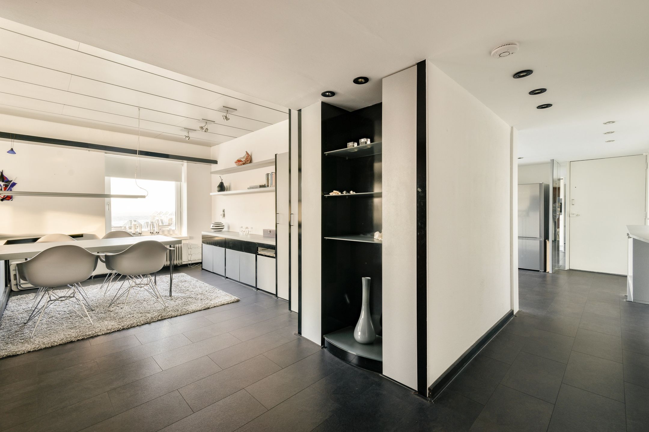 Photo 6 of Burgemeester van Alphenstraat 61-F37