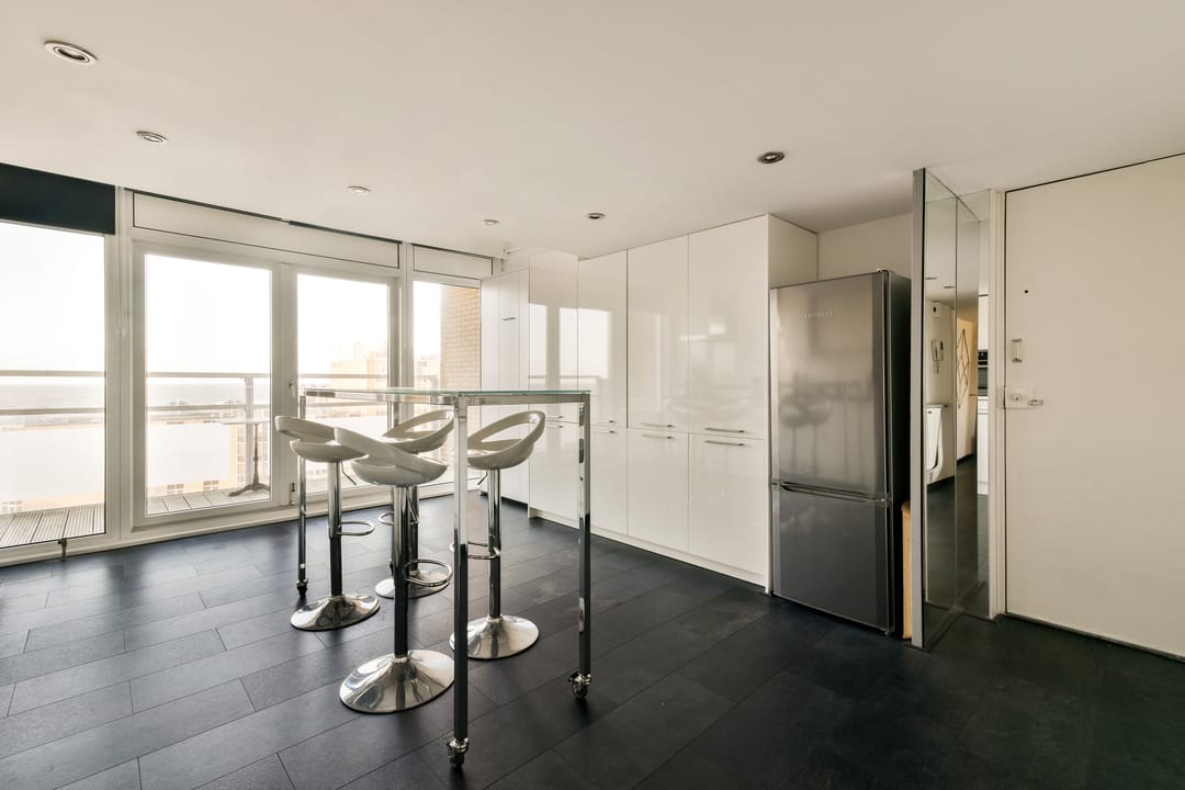 Photo 7 of Burgemeester van Alphenstraat 61-F37