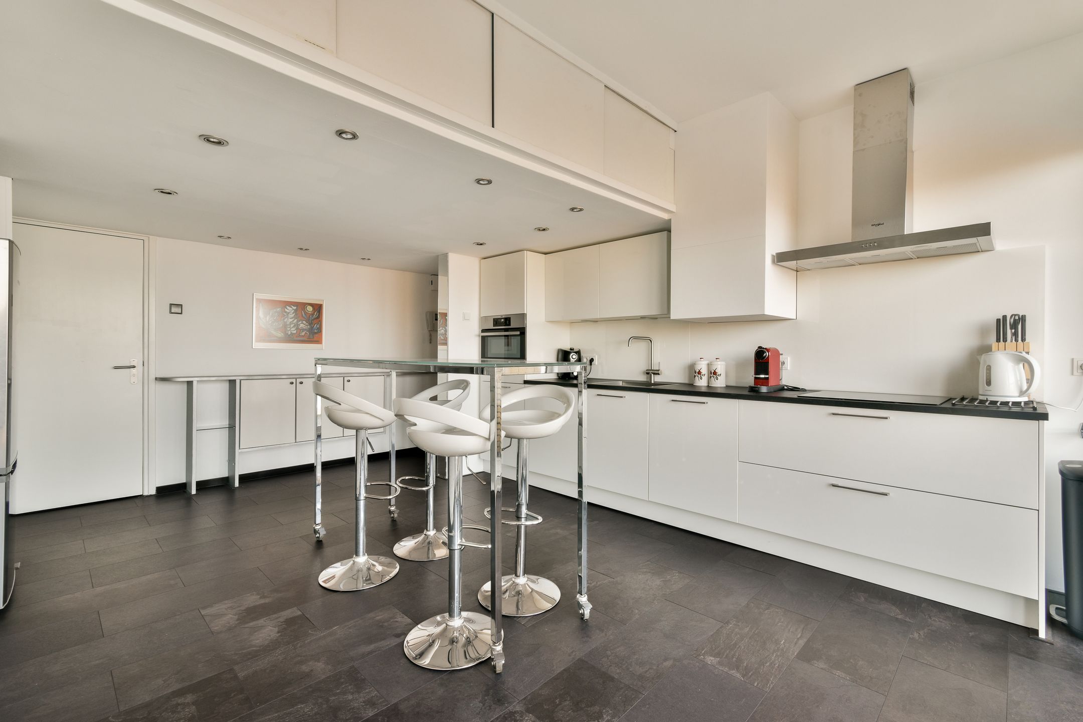 Photo 9 of Burgemeester van Alphenstraat 61-F37