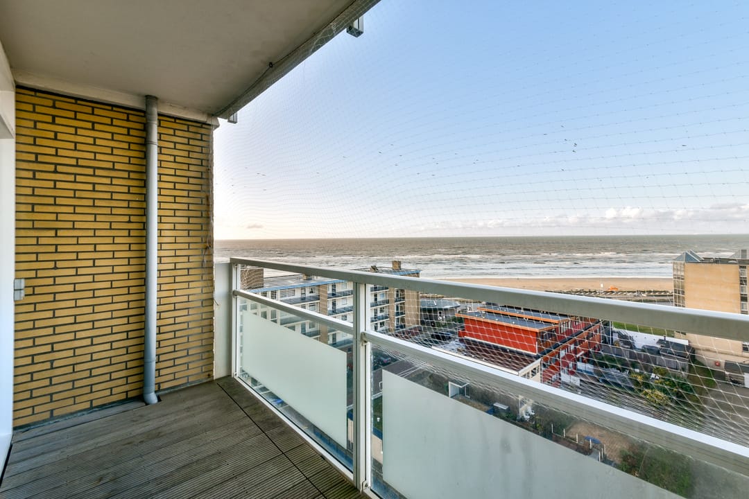 Photo 11 of Burgemeester van Alphenstraat 61-F37