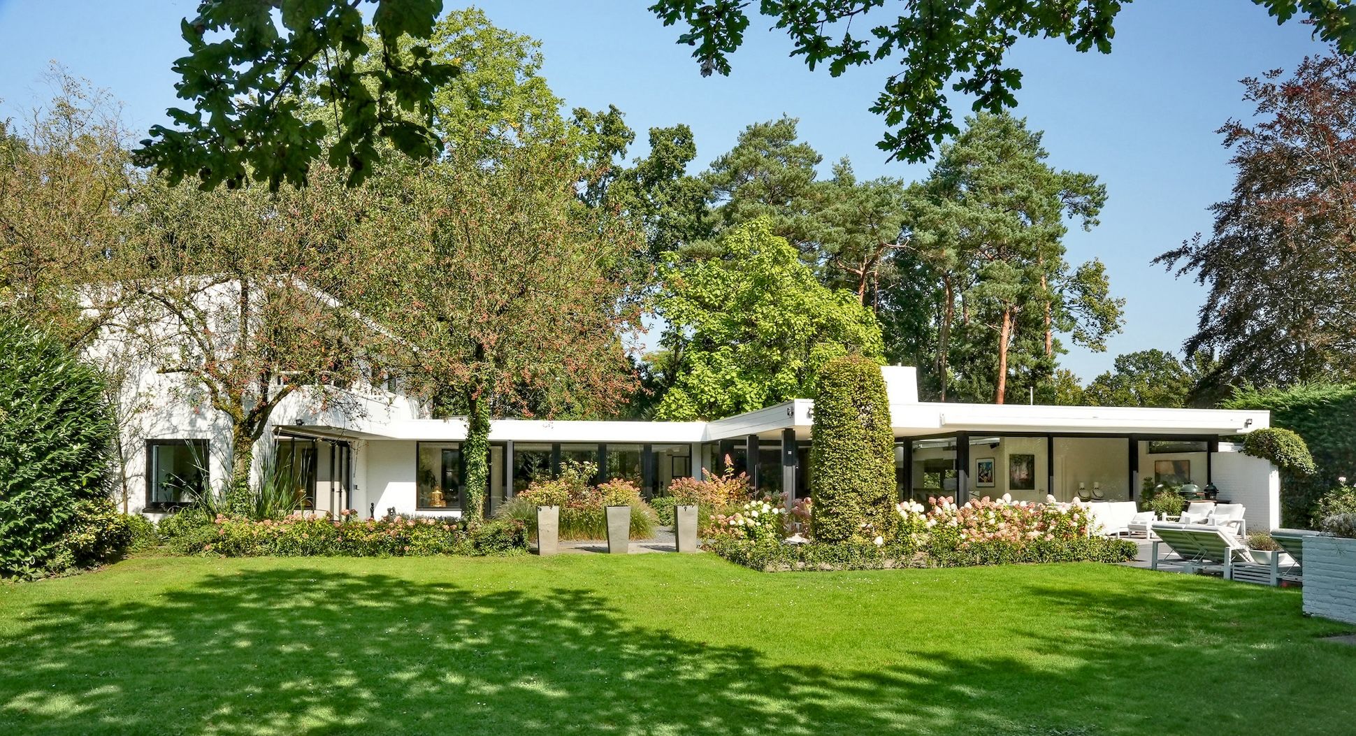 van Rijckevorsellaan 2