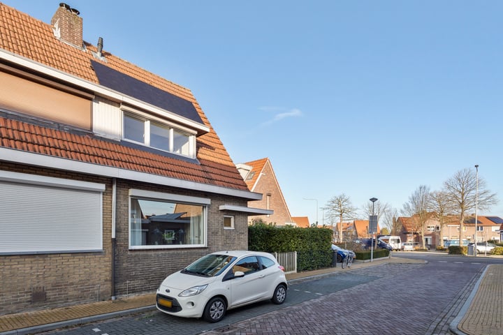 Bekijk foto 3 van Olmenstraat 4