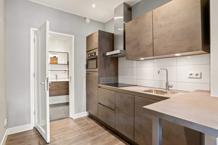 Foto 3 van Van Marumstraat 8-ZW