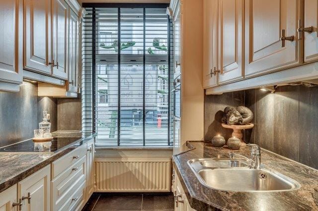 Photo 23 of van Cleefstraat 1