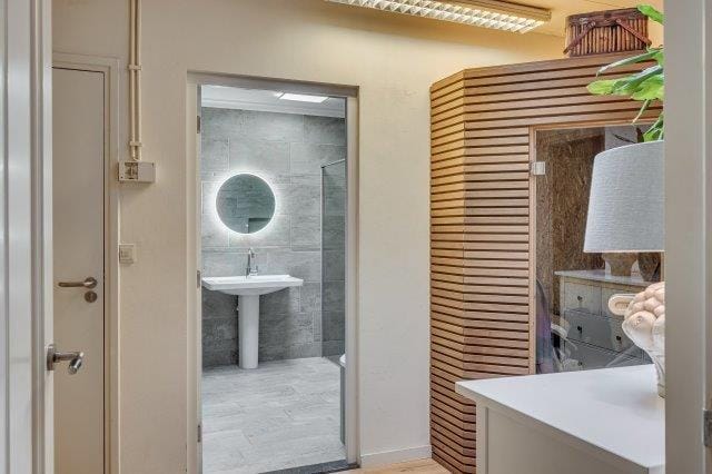 Photo 32 of van Cleefstraat 1