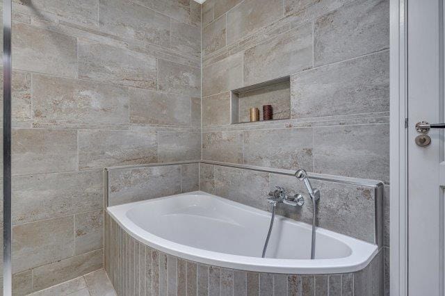 Photo 36 of van Cleefstraat 1