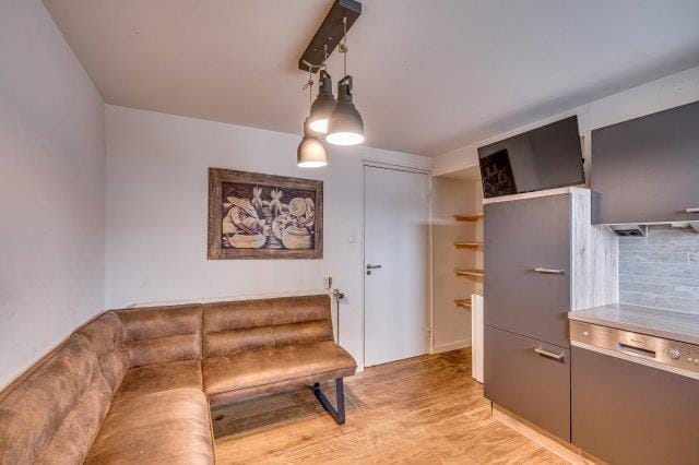 Photo 57 of van Cleefstraat 1