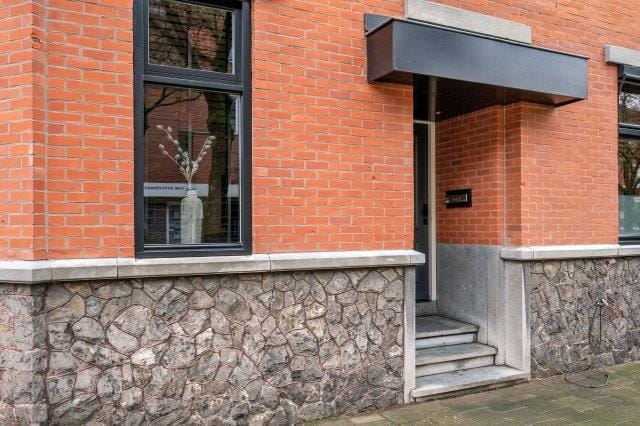 Photo 71 of van Cleefstraat 1