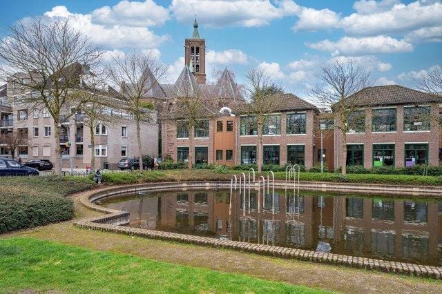 Photo 83 of van Cleefstraat 1