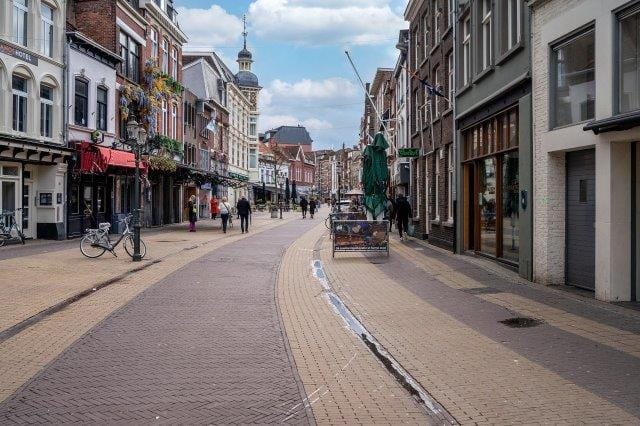 Photo 85 of van Cleefstraat 1