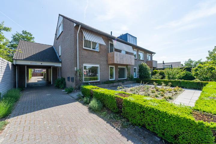 Bekijk foto 1 van Onze Lieve Vrouwedijk 8