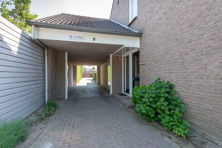 Bekijk foto 4 van Onze Lieve Vrouwedijk 8