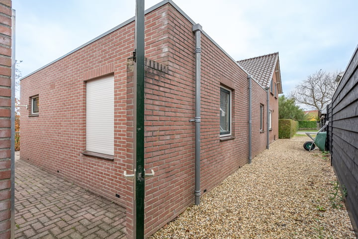 View photo 12 of Ridderstraat 20