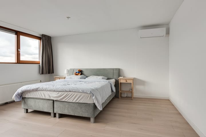 Foto 31 van Schouw 70