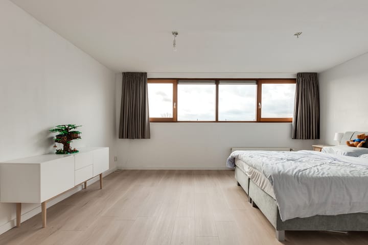 Foto 32 van Schouw 70