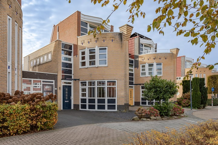 Bekijk foto 2 van Matissehof 55