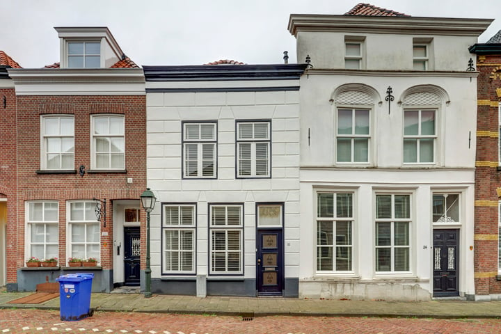 Bekijk foto 1 van Vismarktstraat 22