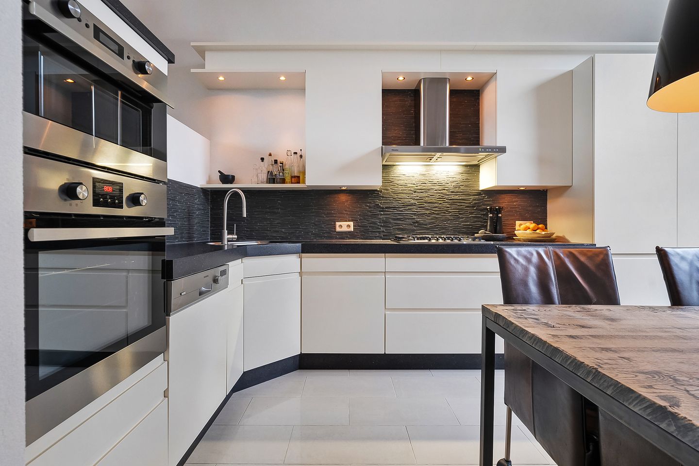 Foto 14 van Lisdodde 28