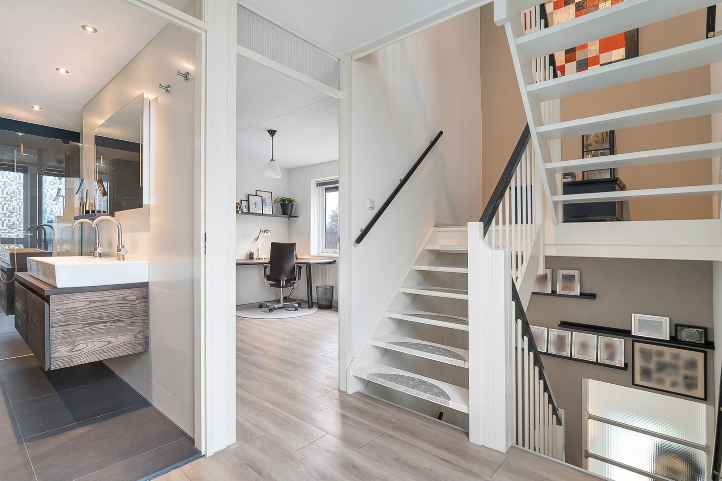 Foto 19 van Lisdodde 28