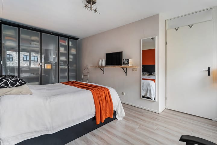 Foto 23 van Lisdodde 28