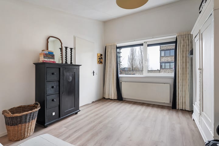 Foto 32 van Lisdodde 28