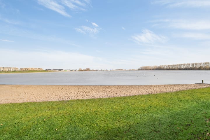 Foto 45 van Lisdodde 28