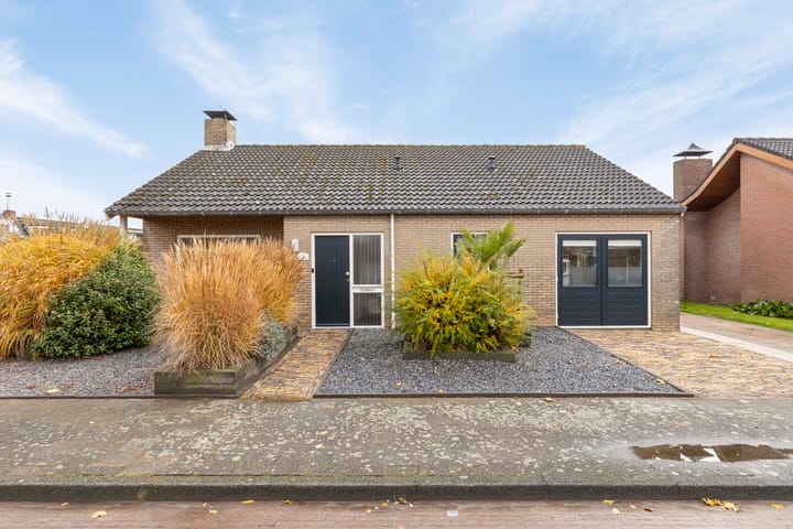 Foto 36 van Ds. van Wouwestraat 27