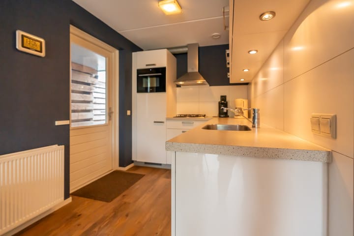 Foto 8 van Suisendijk 14-75