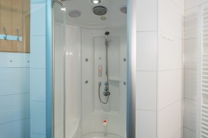 Foto 16 van Suisendijk 14-75