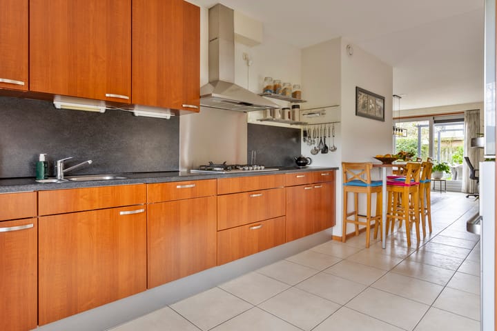 Foto 16 van Guldenroedestraat 15