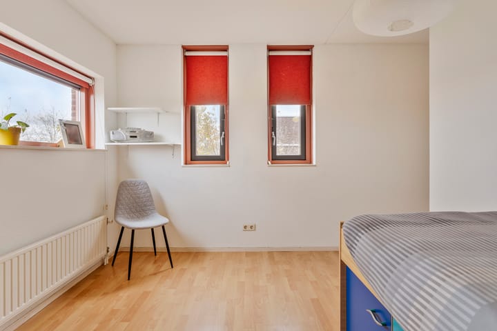 Foto 38 van Guldenroedestraat 15