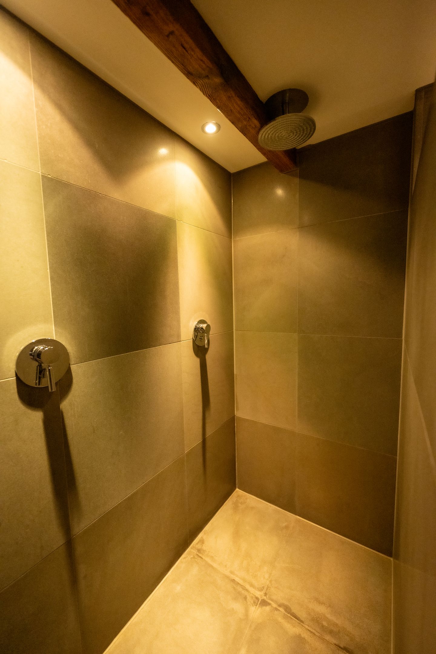 Foto 25 van Haven 8-B