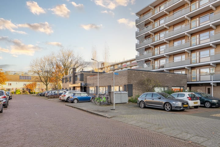 Alpen Rondweg 102-A, Amstelveen