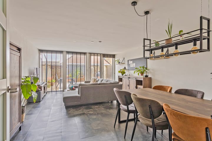 Foto 8 van Anna Bijnsstraat 58