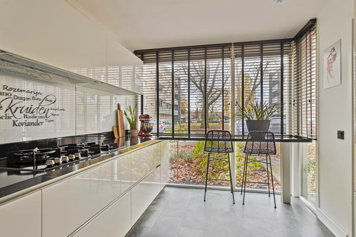 Foto 15 van Anna Bijnsstraat 58