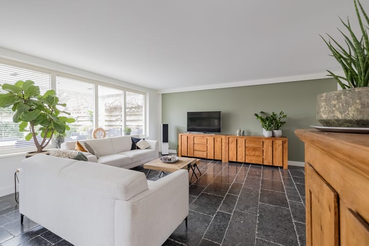 Foto 12 van Anna de Renessestraat 6