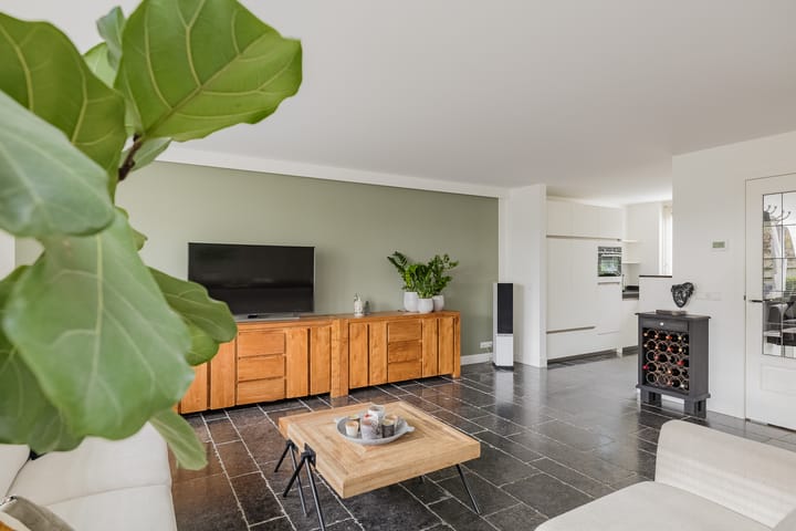 Foto 14 van Anna de Renessestraat 6