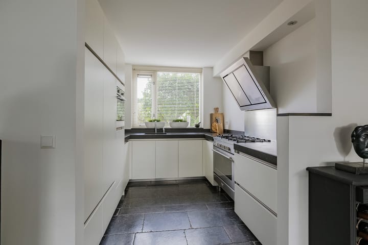 Foto 17 van Anna de Renessestraat 6