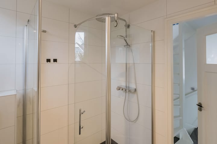 Foto 36 van Anna de Renessestraat 6