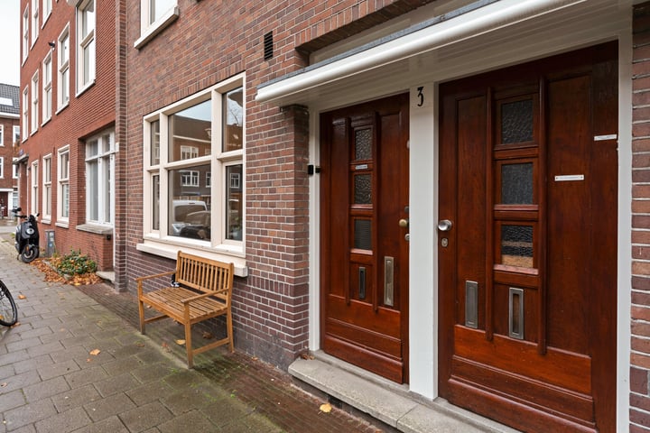 View photo 4 of Jan Haringstraat 3-H