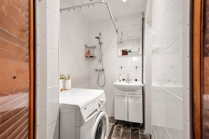 Foto 16 van Bonairestraat 63-1