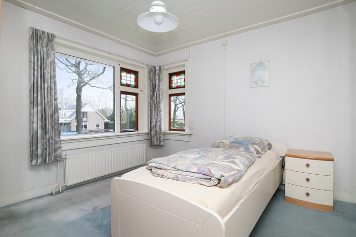 Bekijk foto 18 van Almelosestraat 48